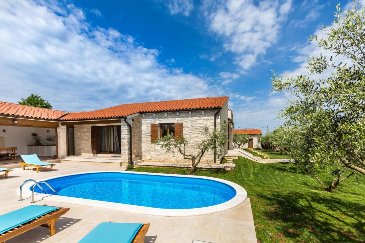 Villa Vignola Kavran Exterior photo